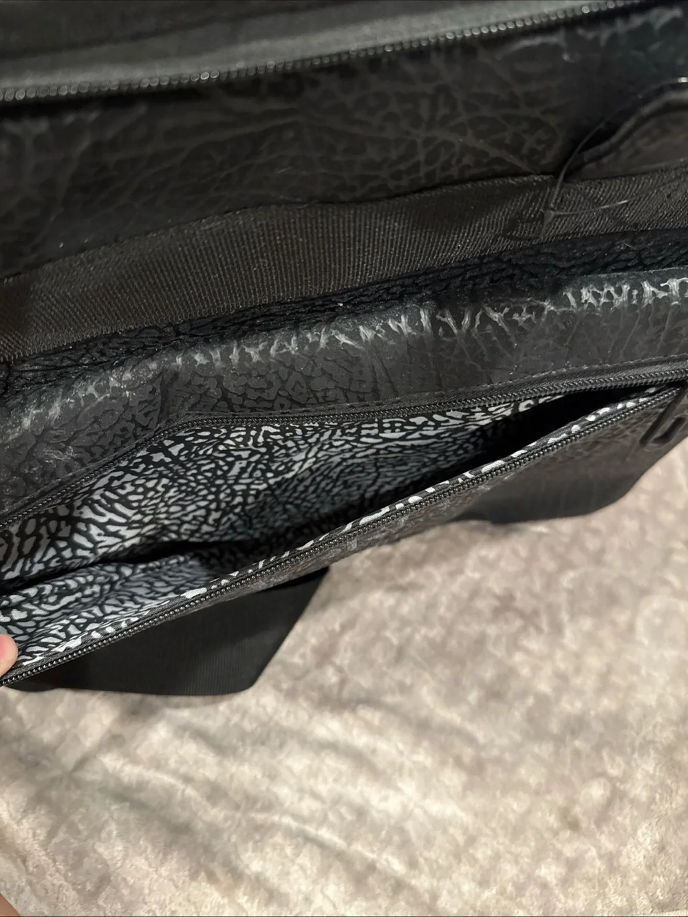 Jordan Elephant Print Black/Black Laptop Case/Brief Case - 437368 010